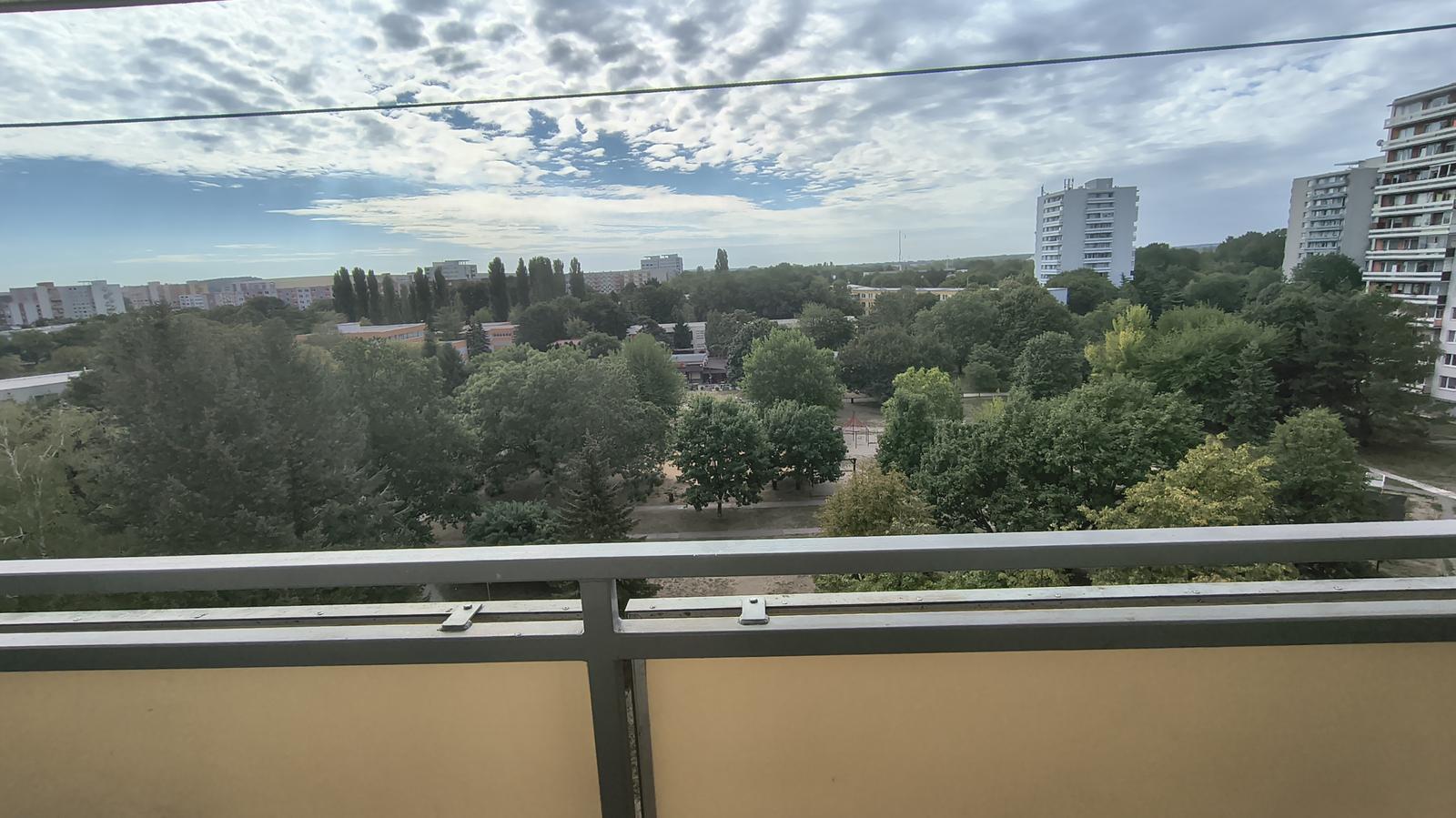 REZERVOVANÉ!Super cena!Na predaj 2,5 izbový byt s balkónom v obľúbenej lokalite Nitra – Chrenová, pri N-centre