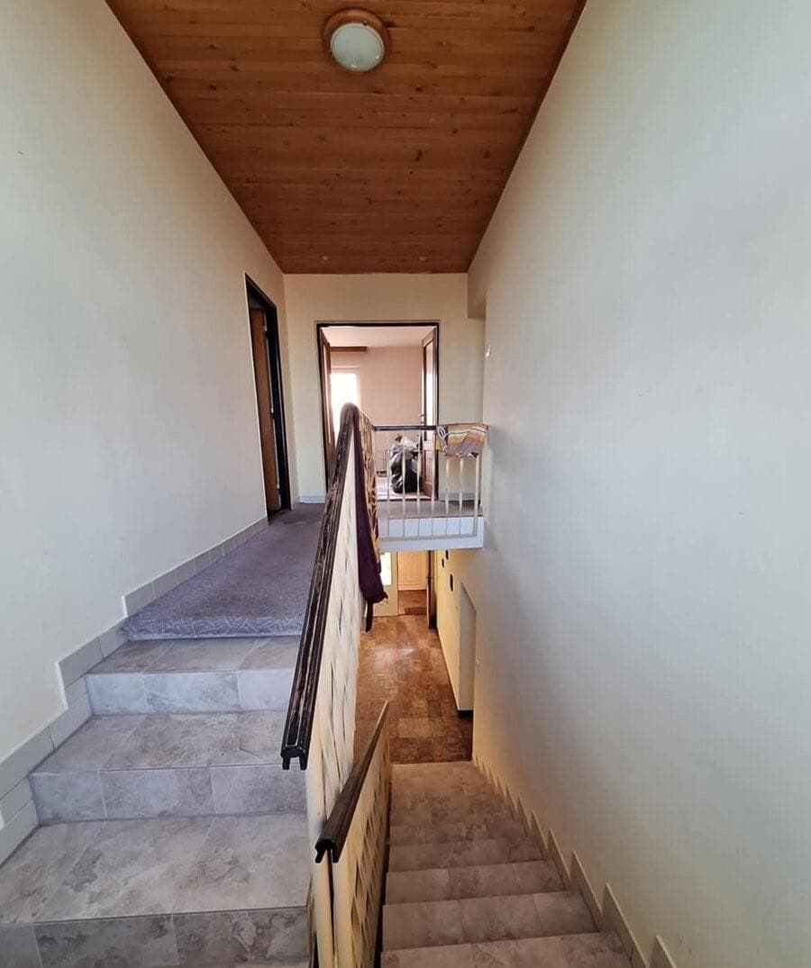 Na predaj rodinný dom so záhradou 1400 m2, obec Dvorníky