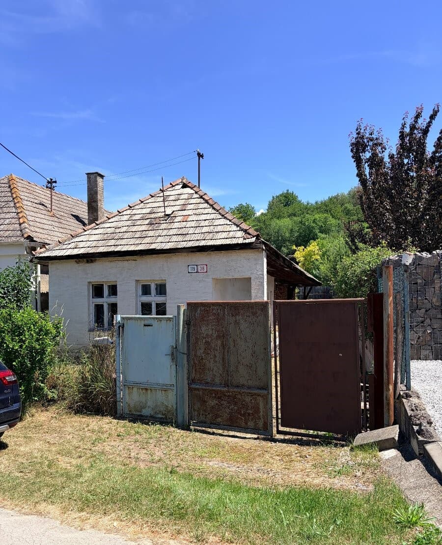 Na predaj rodinný dom so záhradkou pri Piešťanoch, Sokolovce