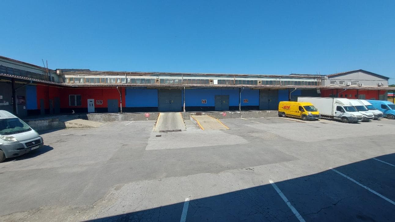 Prenájom - Murovaný sklad s kanceláriami 850 m2 - strategická poloha – fotka 2