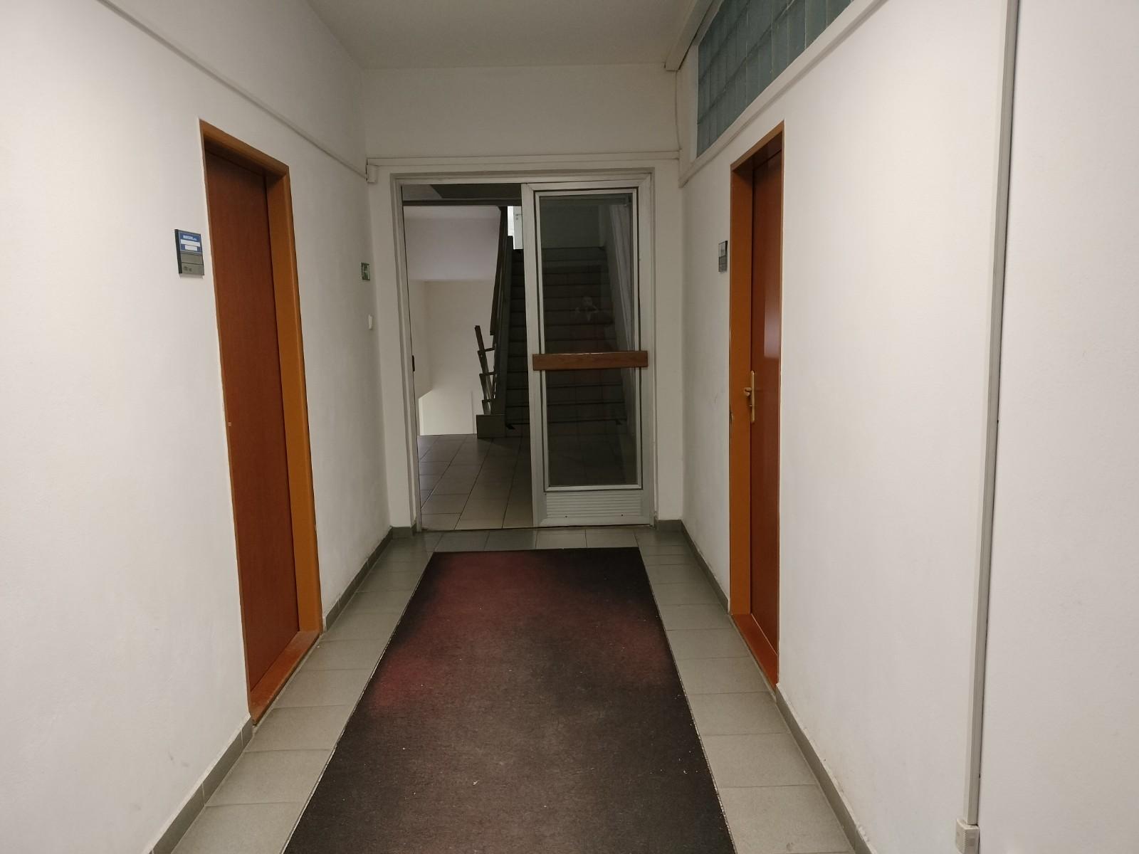 Prenájom kancelárie Opatovská cesta – fotka 2