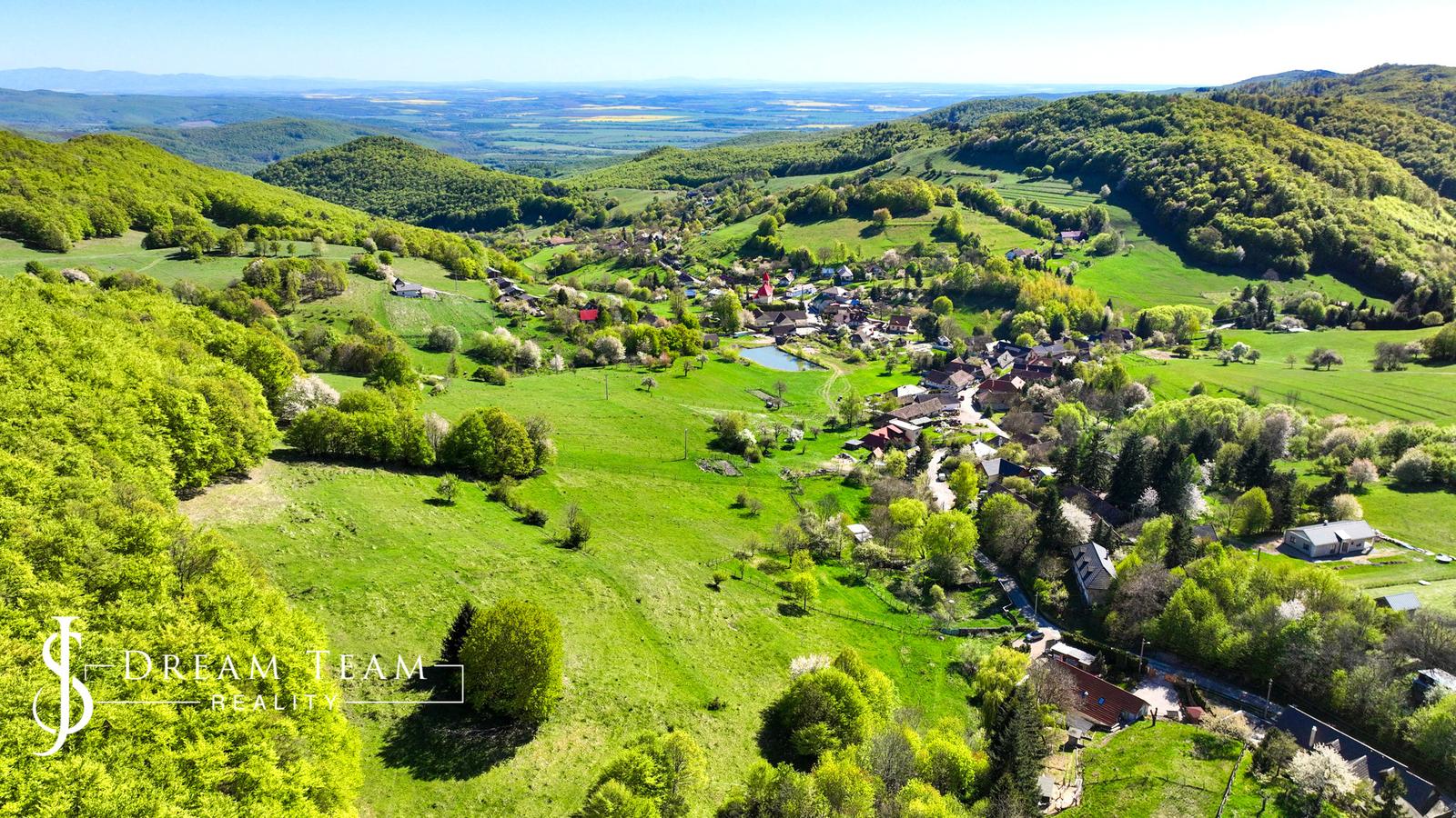 Krásny pozemok pre výstavbu chaty - chalupy 1281m2, Uhliská