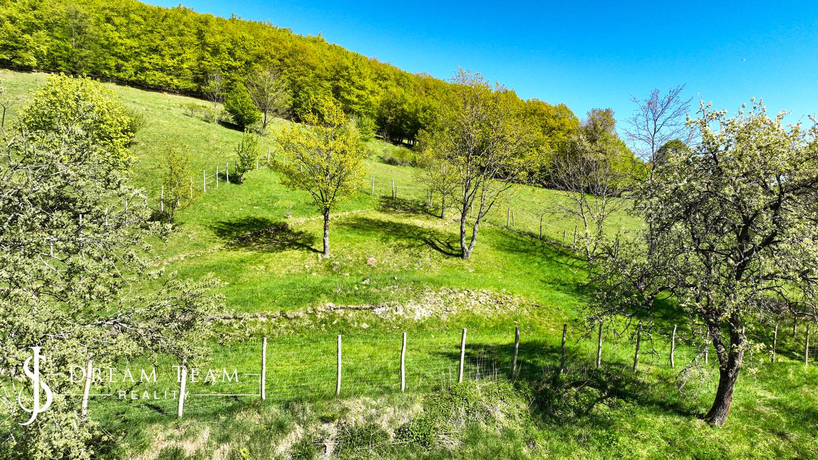 Krásny pozemok pre výstavbu chaty - chalupy 1281m2, Uhliská – fotka 2