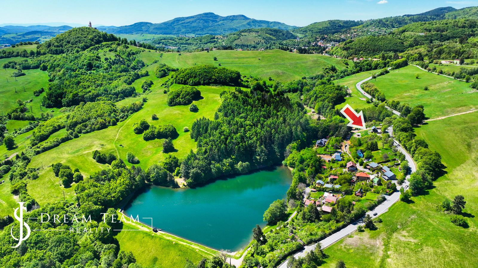 Stavebný pozemok s projektom pri jazere, Banská Štiavnica