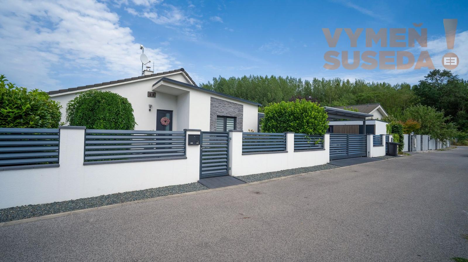 VYMEŇ SUSEDA! – VÝNIMOČNÝ 	MODERNÝ 4 IZB. RODINNÝ DOM S GARÁŽOU, obec HAMULIAKOVO