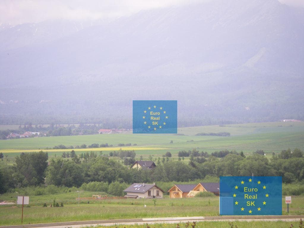 Predáme vo Veľkej Lomnici ( golfový areál ) stavebné pozemky o výmerách od 818 do 1024 m2, všetky inž. siete