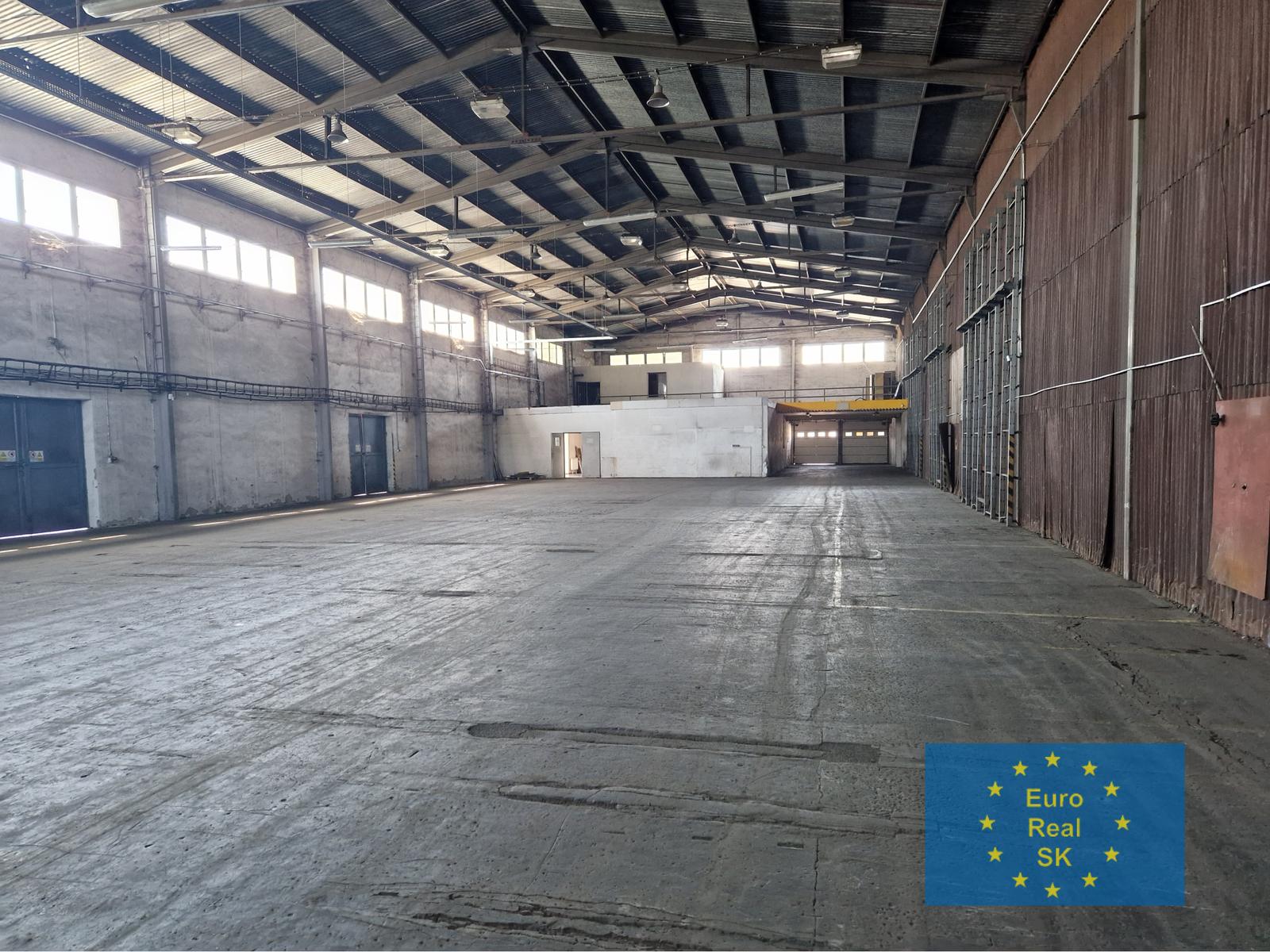 Prenájom skladového objektu v Prešove, Bardejovská ul., 2200 m2, rampa, vonkajšia plocha 700 m2 (parkovanie, skladovanie ). Možnosť prenájmu aj menšej výmery, min. 500 m2. – fotka 2