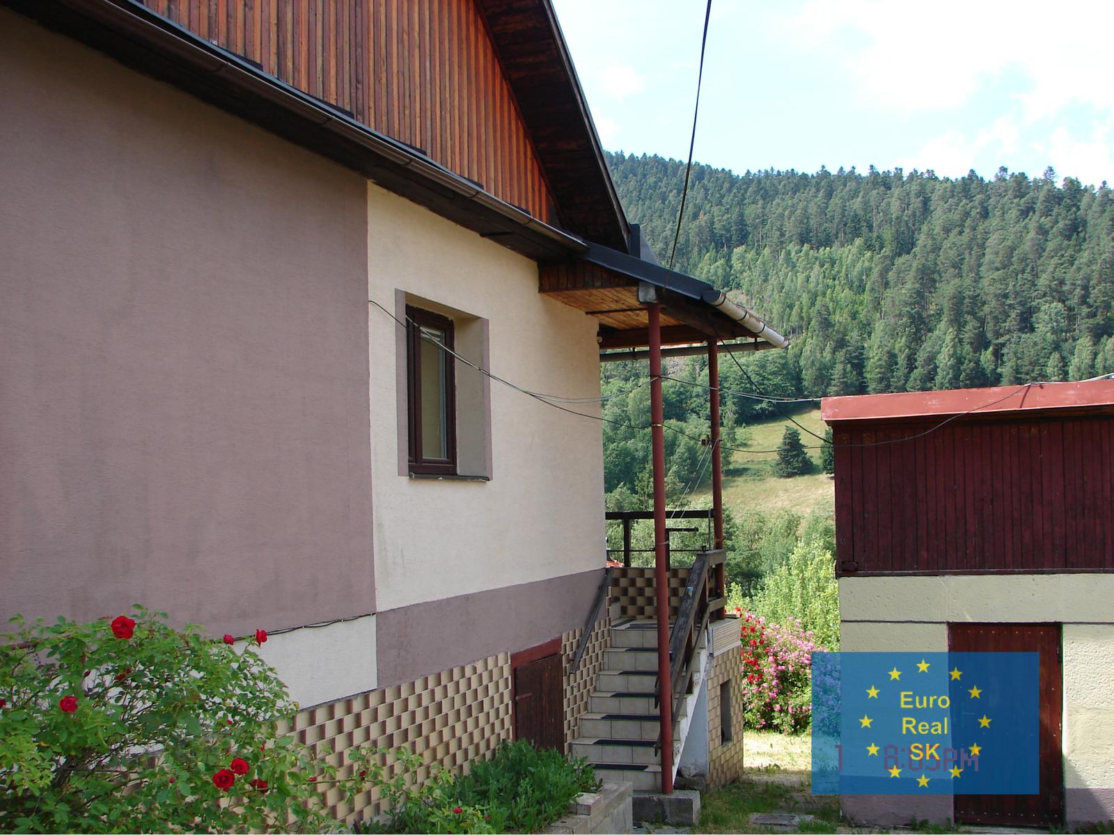 Predaj rekonštruovaného rodinného domu v obci Smolník, pozemok 660 m2, garáž, záhrada, osobné vlastníctvo, vhodný na trvalé bývanie -  rekreačné účely, cena dohodou. – fotka 2