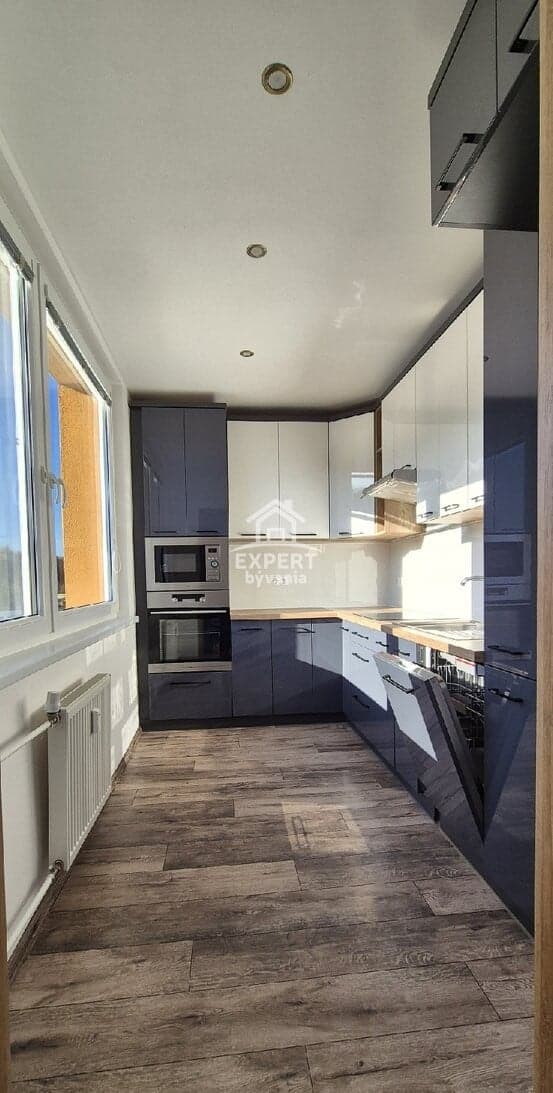 Na predaj útulný a kompletne zariadený 1-izbový byt – 36 m²