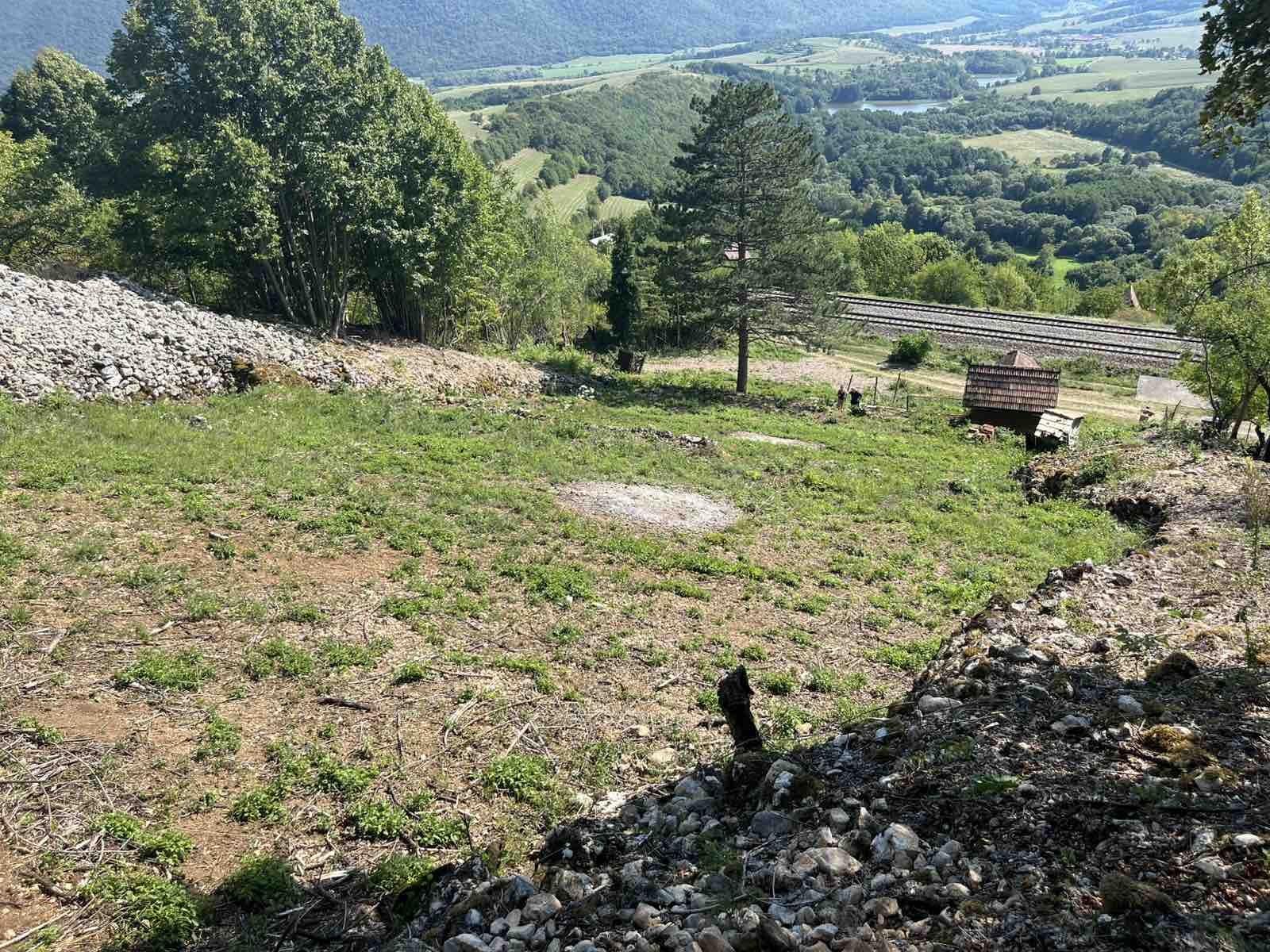 Predaj pozemku – vinica s výhľadom na Hrušovské rybníky