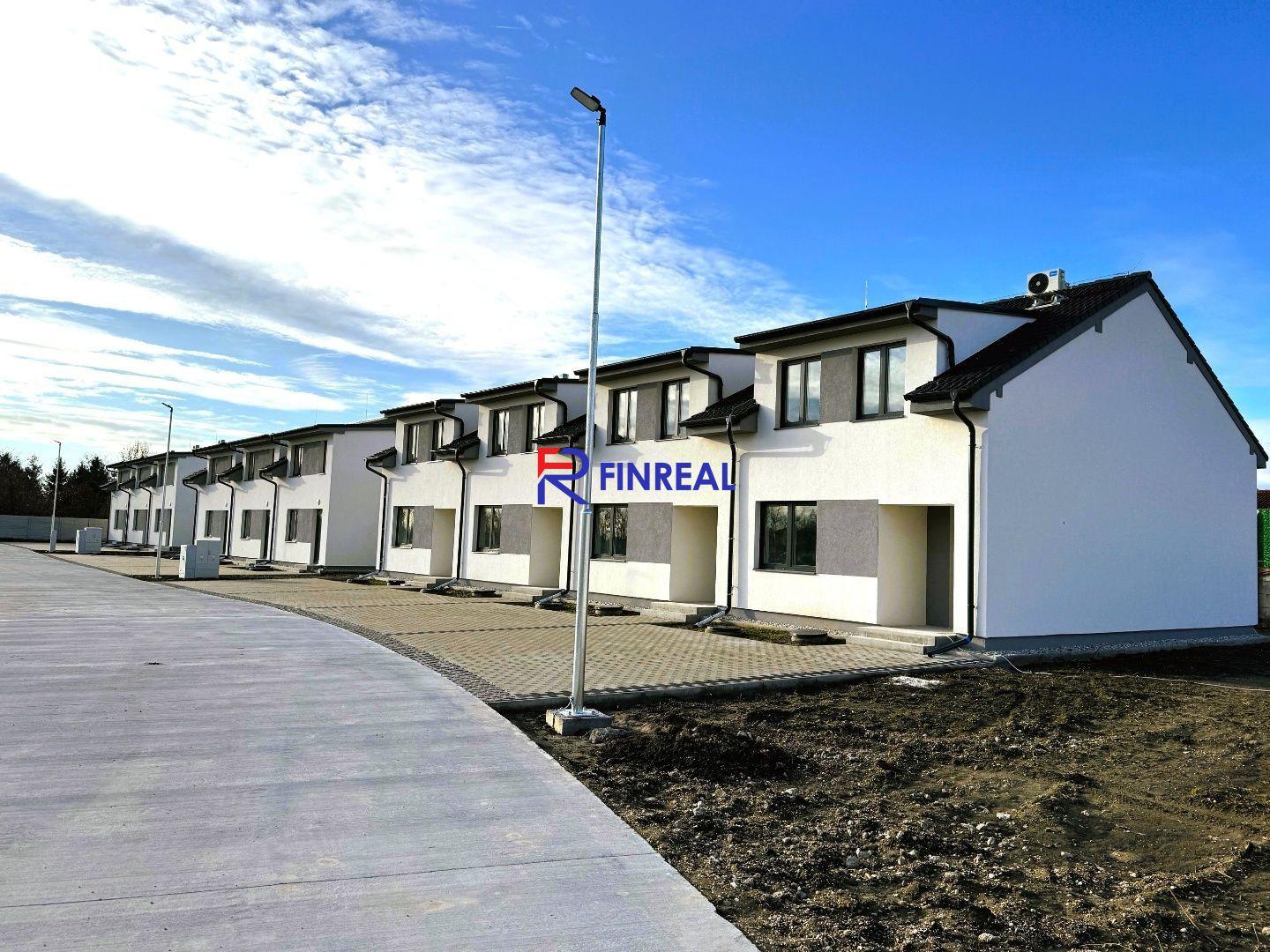 FINREAL s.r.o. ponúka na PREDAJ rodinný dom D3 v Zem. Olči! – fotka 2