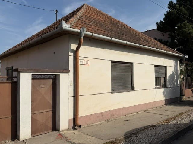 Ponúkame pre Vás NA PREDAJ rodinný dom v Kolárove ! – fotka 2