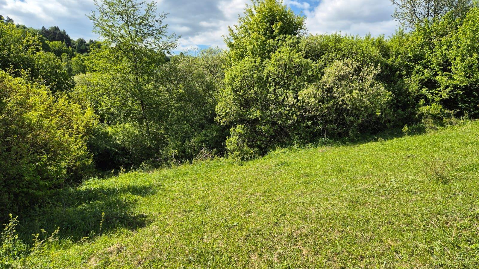 FINREA│Slnečný investičný pozemok (1009 m²) s výhľadom – Konské pri Martine – fotka 2