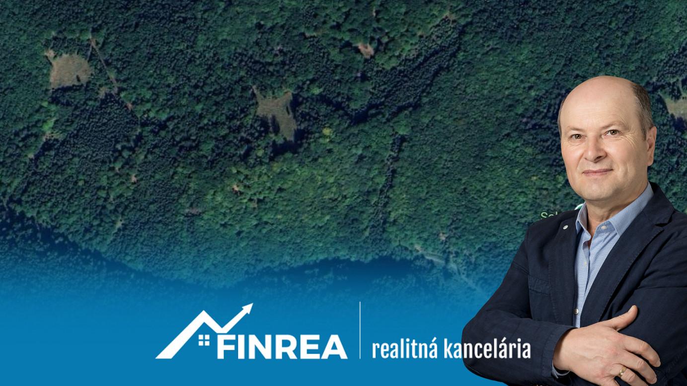 FINREA │ Pozemok 10000 m² v obci Slovenské Pravno s mobilným domom