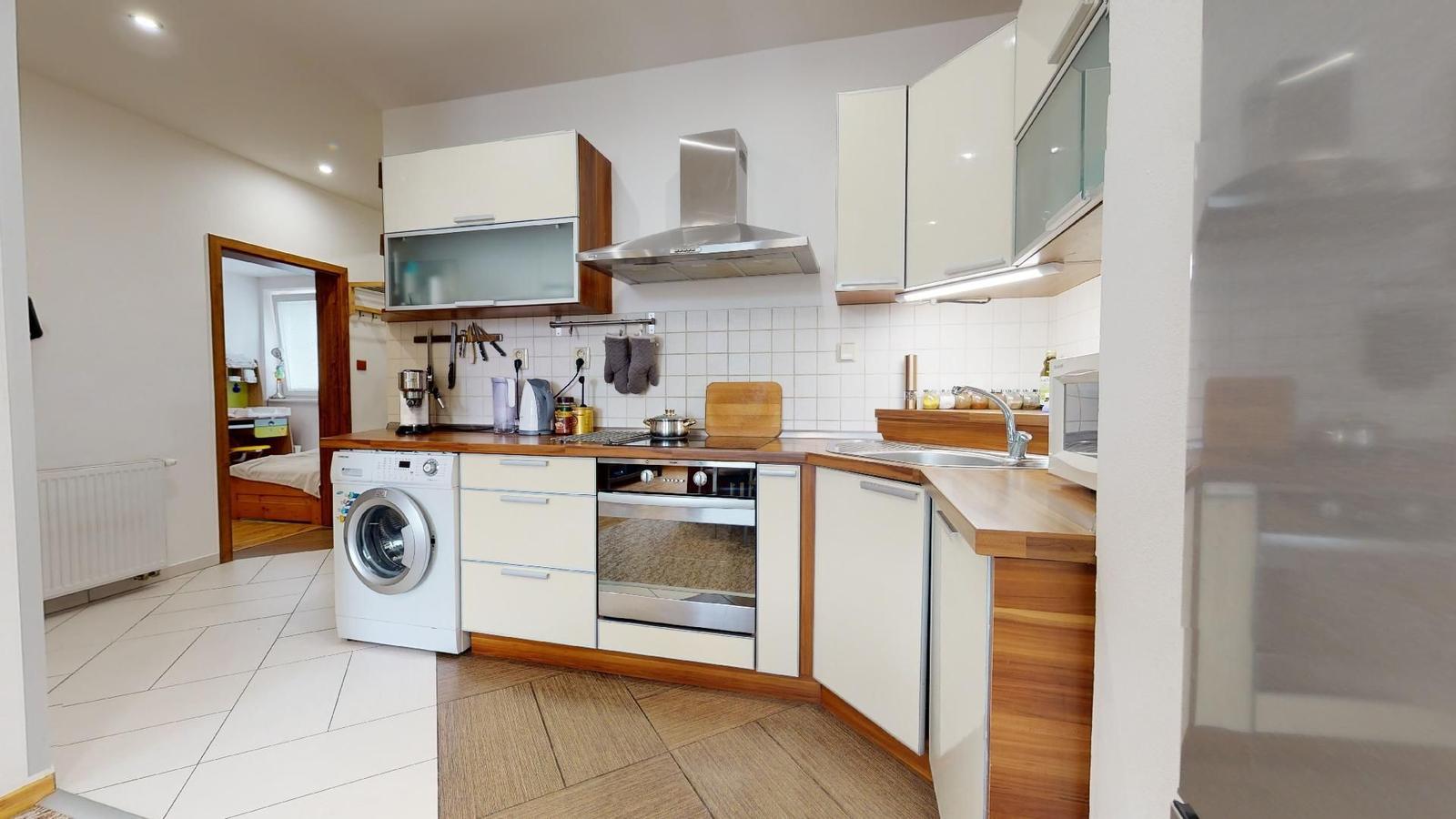 FINREA│3 izbový zariadený byt (79,5m2) Vrútky-Centrum – fotka 2