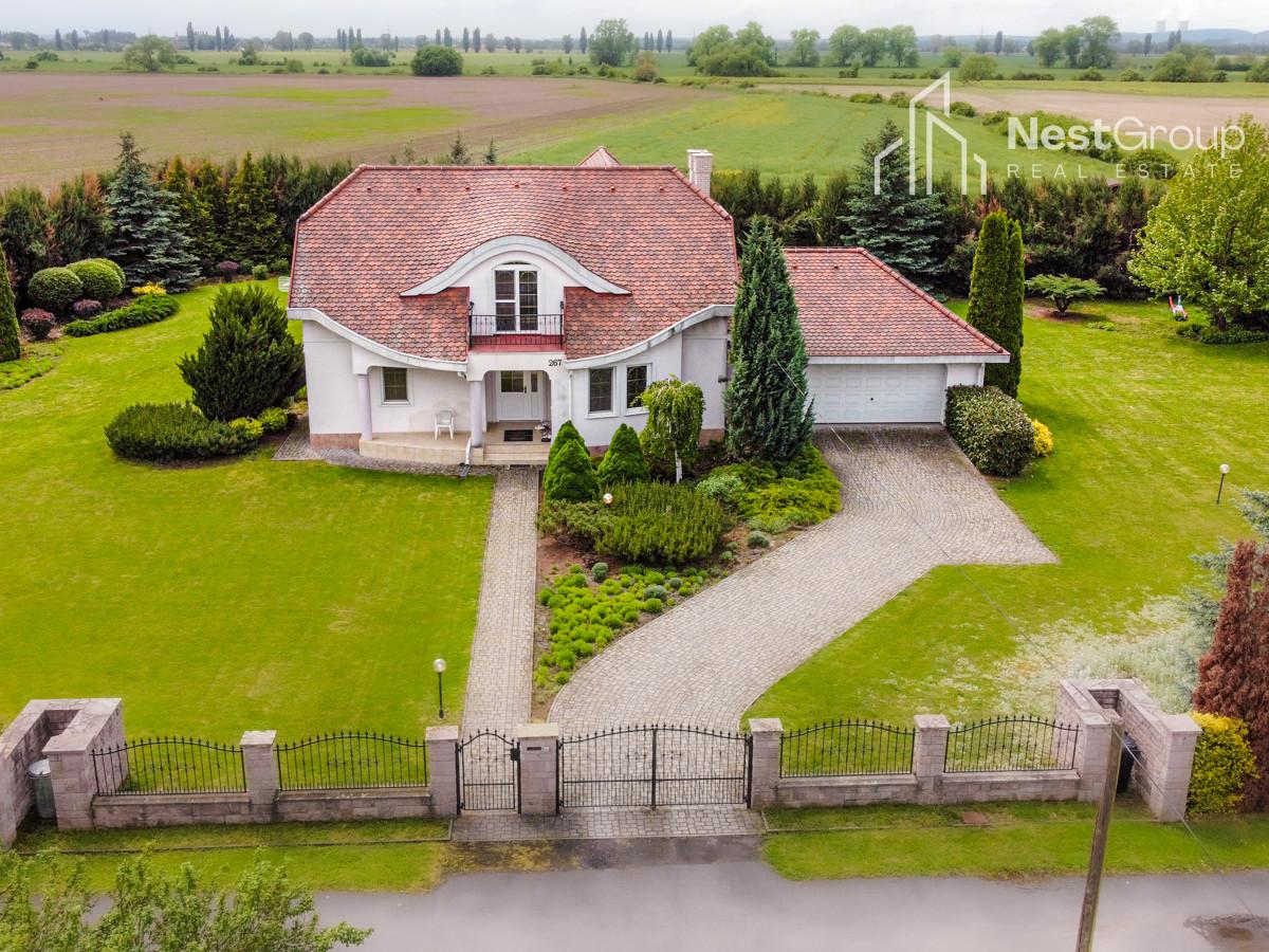 PREDAJ 6- IZBOVÝ RD S DVOJGARÁŽOU,VEĽKÝ POZEMOK 1,65ha