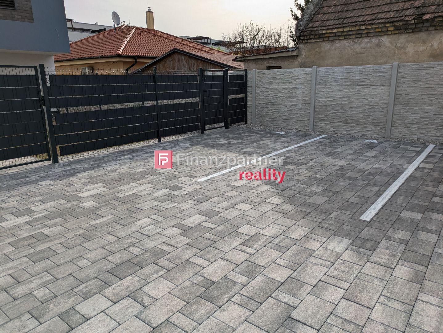 Nový trojizbový byt v samostatnom dome s rozlohou 80 m2 neďaleko Bratislavy. – fotka 2