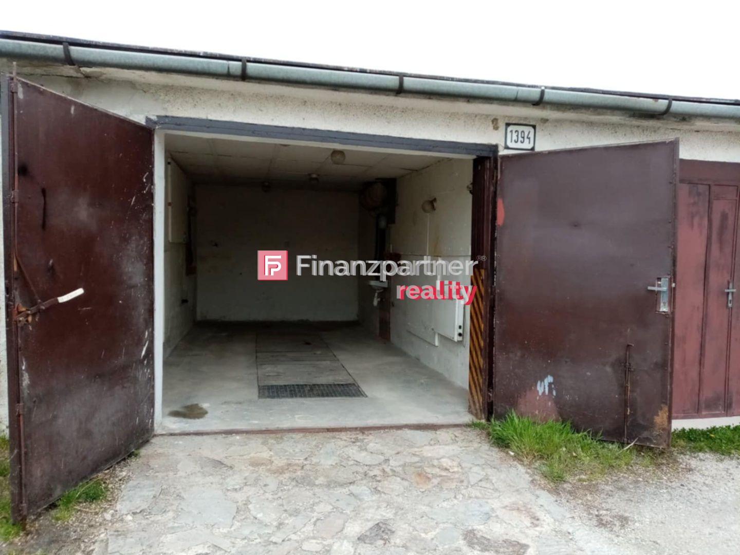 F014-19-KATA  EXKLUZIVNE na PREDAJ garáž v lokalite Šahy
