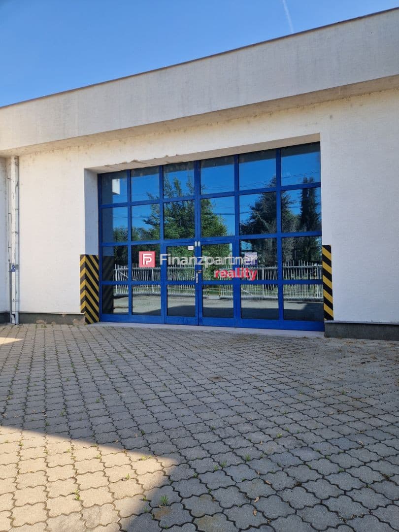 Znížená cena(F146-28-REMAa)Prenájom alebo predaj  Hurbanovo – fotka 2