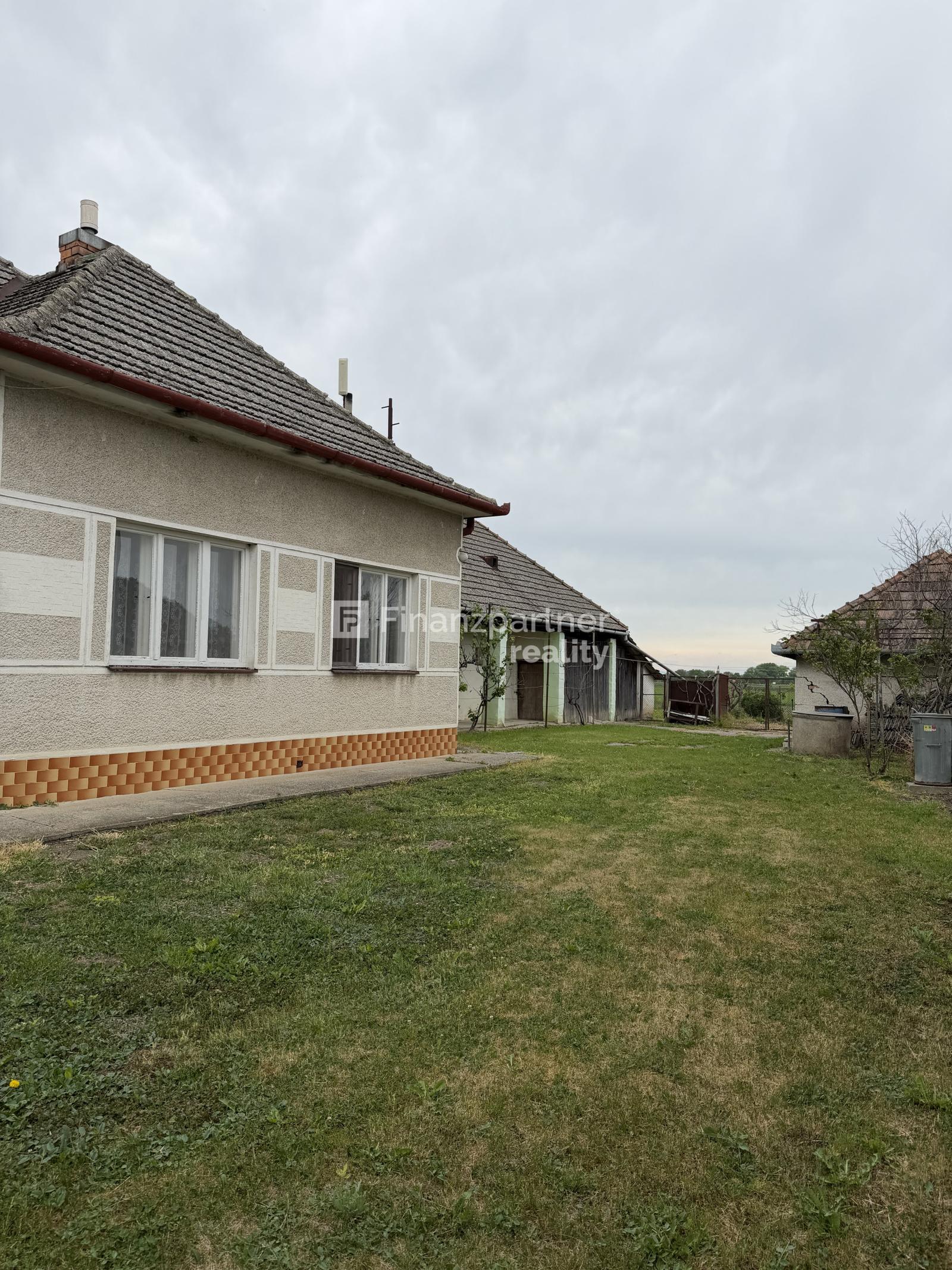 Predaj 4izb rodinný dom +  pozemok s velkým potencionálom – fotka 2