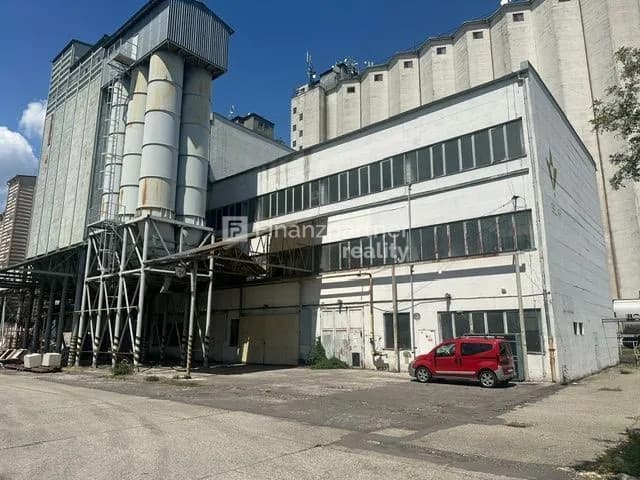 Priemyselný areál  (Dohodou) alebo dlhodobý prenájom