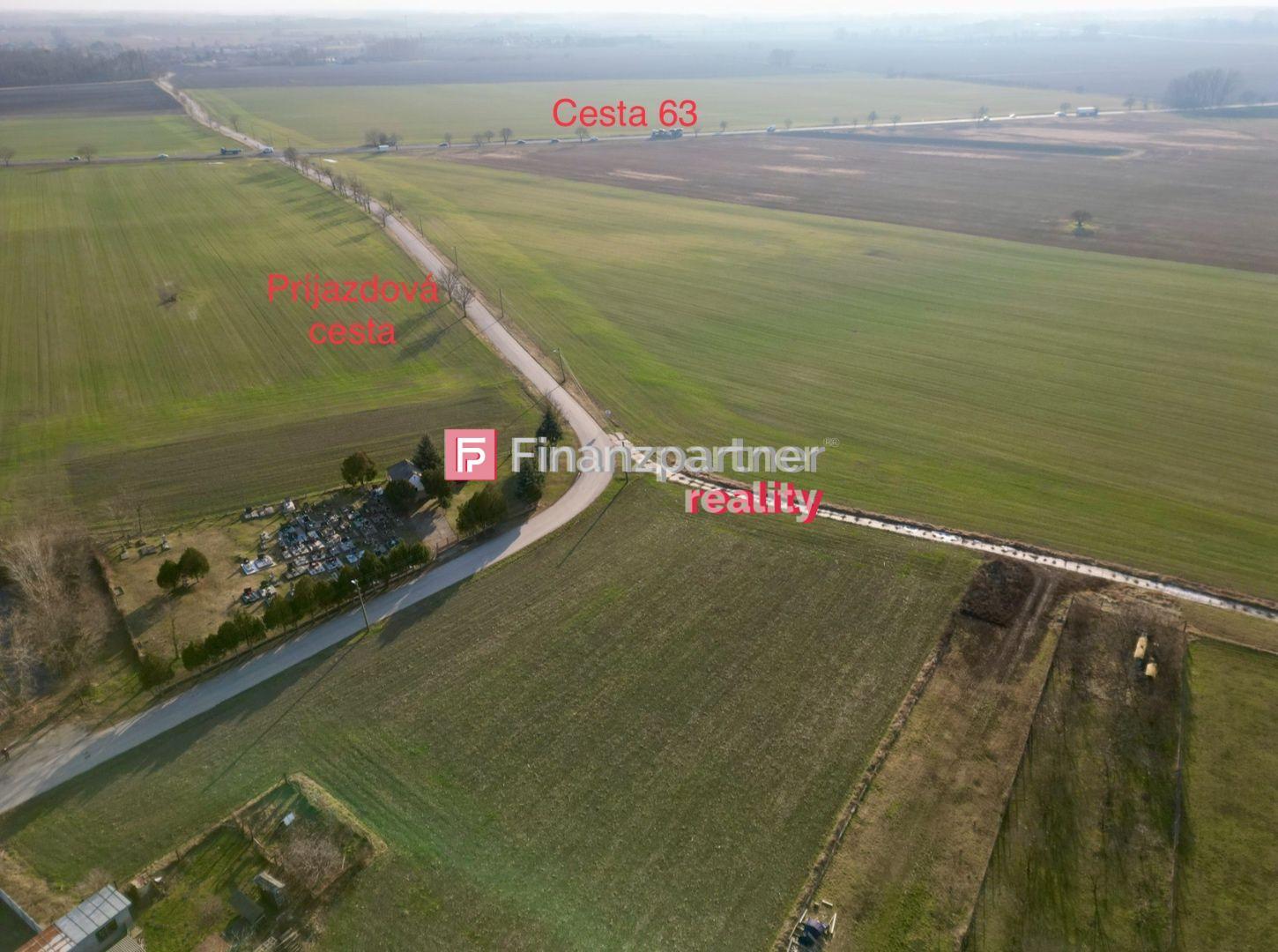 Na predaj investičný pozemok o rozlohe 1275m2 Jastrabie Kračany – fotka 2