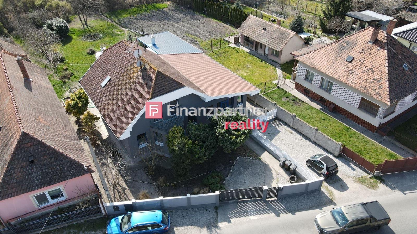 Na predaj pekný 6 izbový rodinný dom v obci Veľké Blahovo