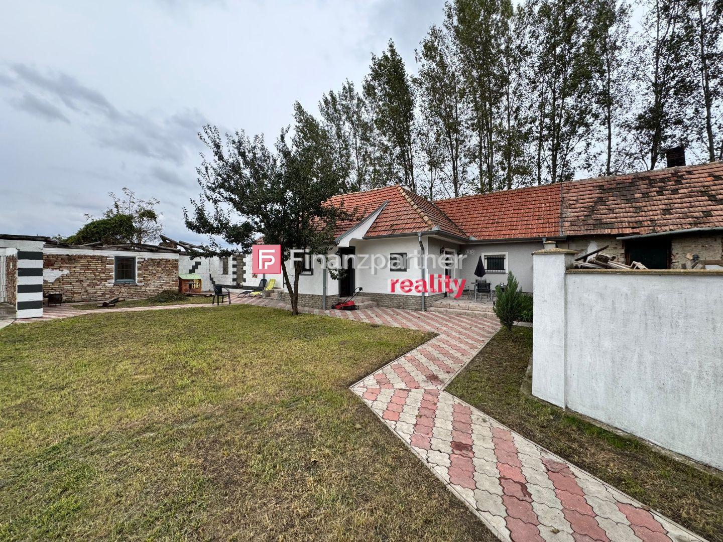 Chalupa na samote v srdci Žitného ostrova