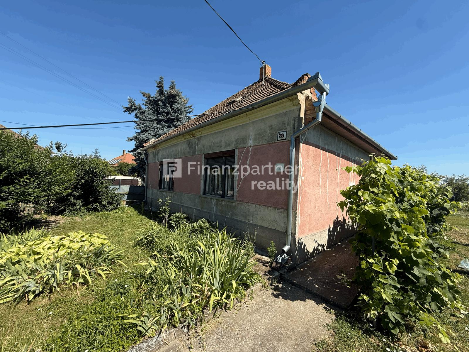 Rodinný dom s veľkým pozemkom 2 751 m² v obci Horné Mýto