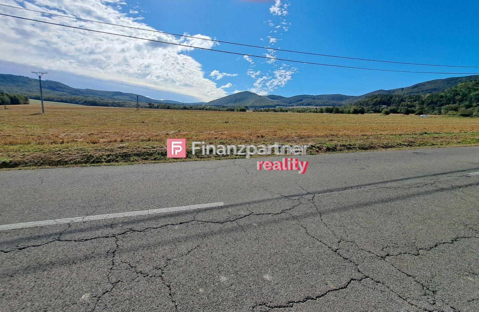 Investičný pozemok pri Humennom s rozlohou 4572 m2 – fotka 2