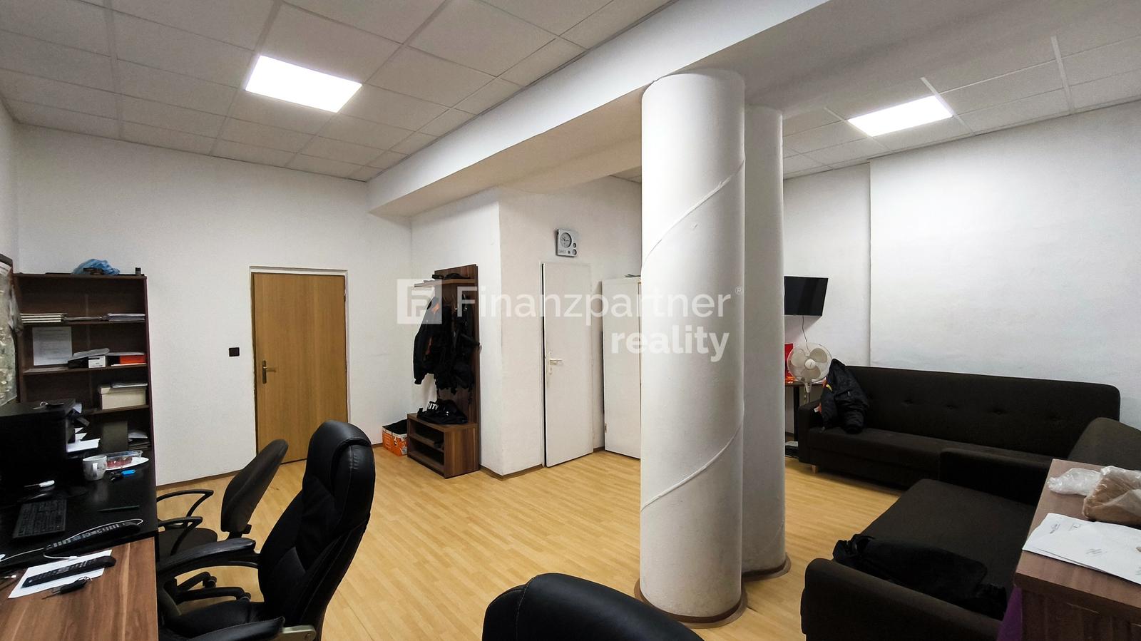 NA PRENÁJOM PRIESTORY v DP, 36 m2, Humenné v Centre