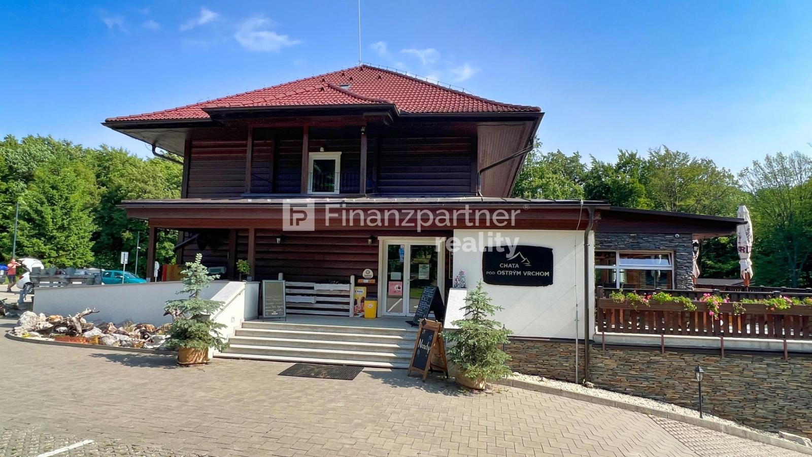 Hotel - reštaurácia s pozemkom 8231 m2, Soblahov, Trenčín – fotka 2