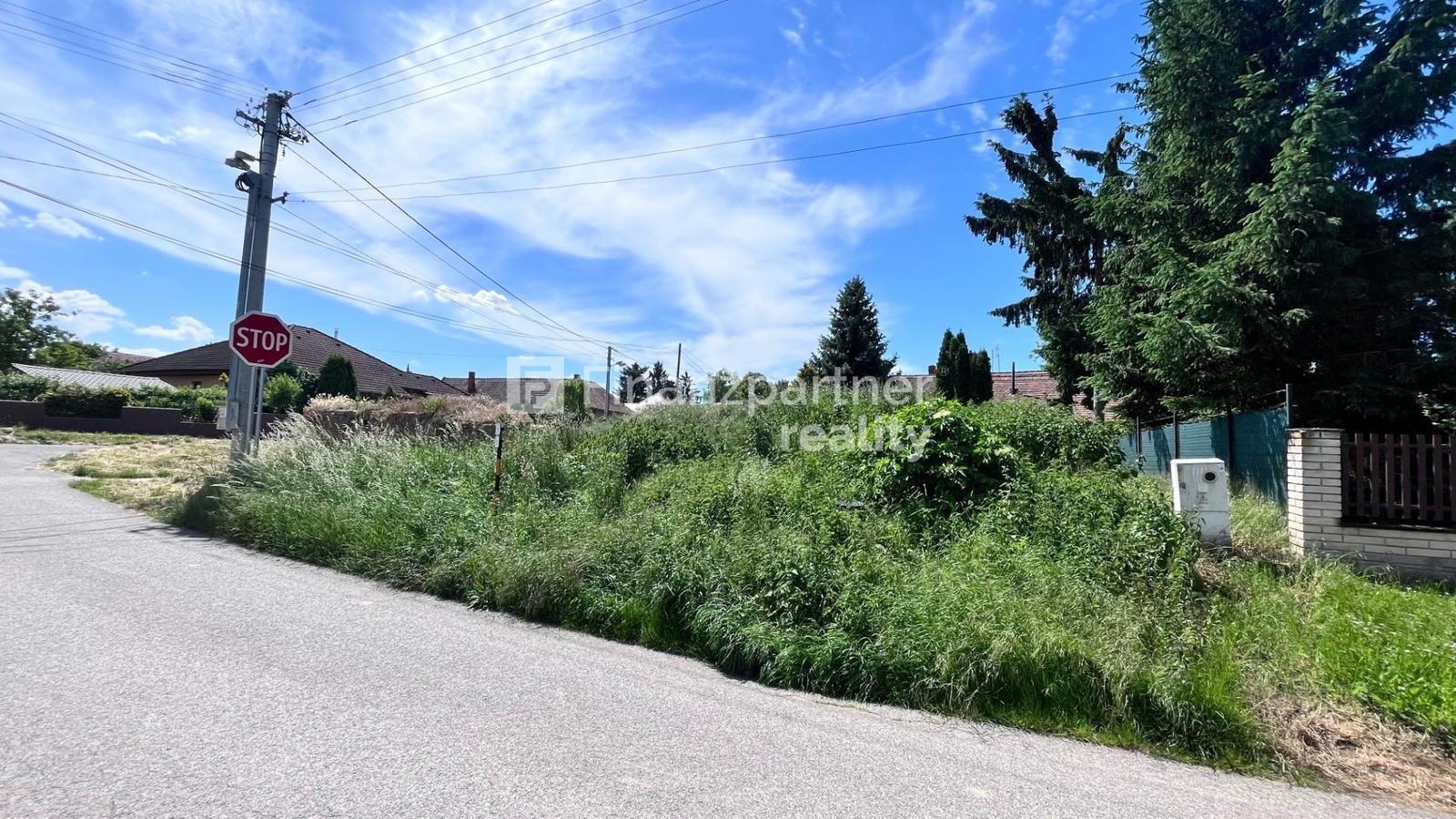 Stavebný pozemok 347 m2, Zlaté Moravce – fotka 2