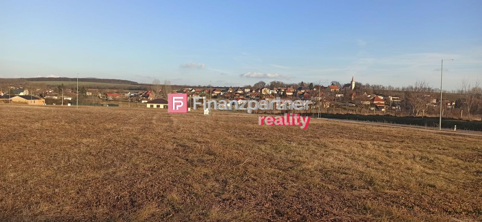 Exkluzívný stavebný pozemok 630 m², Čermany okres Topoľčany – fotka 2