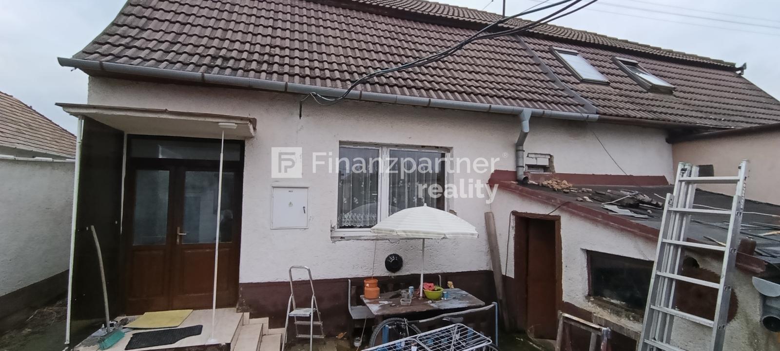 Top cena, dom Šoporňa, prístup z dvoch strán. okres Galanta