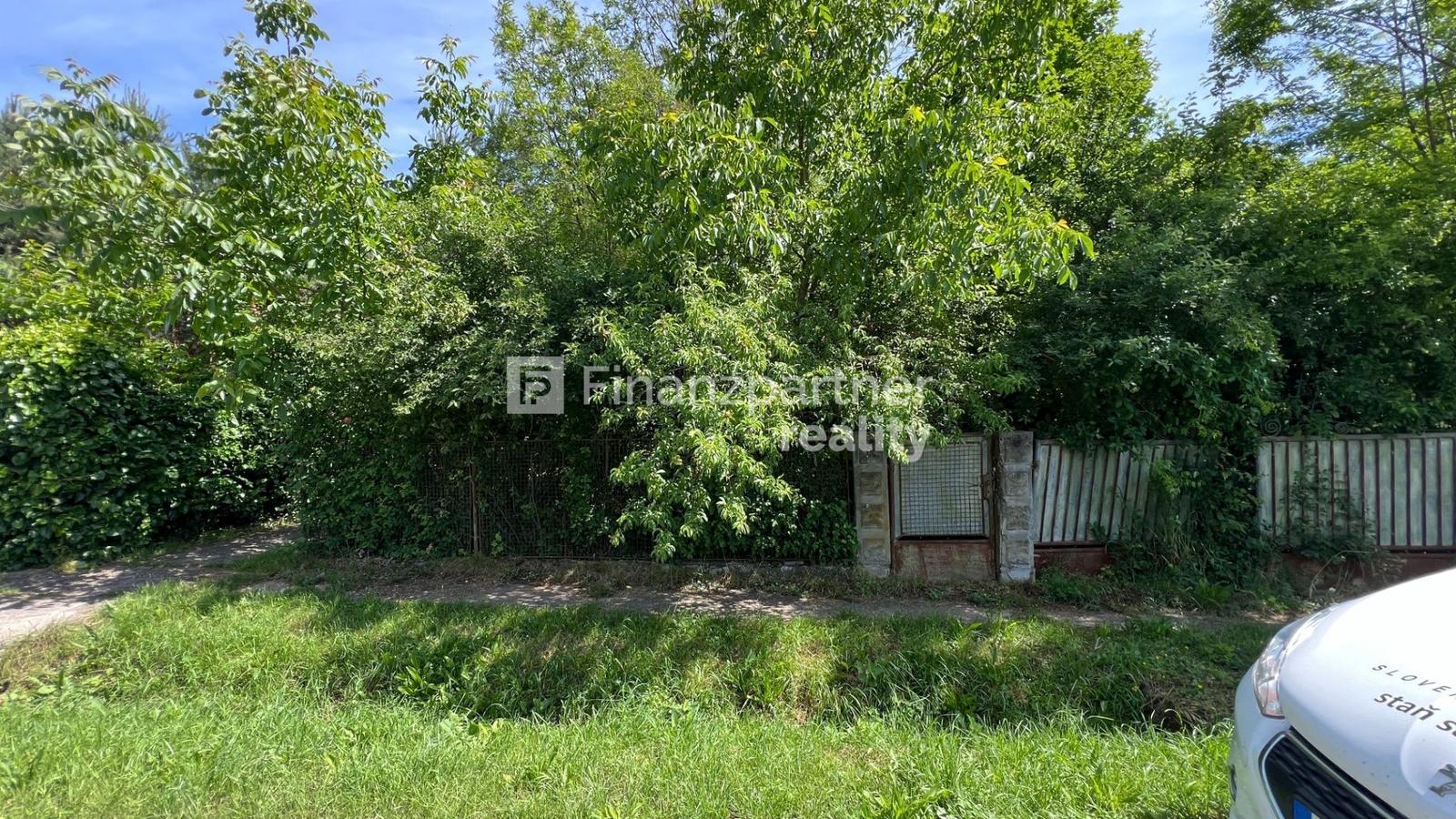 Stavebný pozemok 1451 m², Dolný Pial, Levice – fotka 2