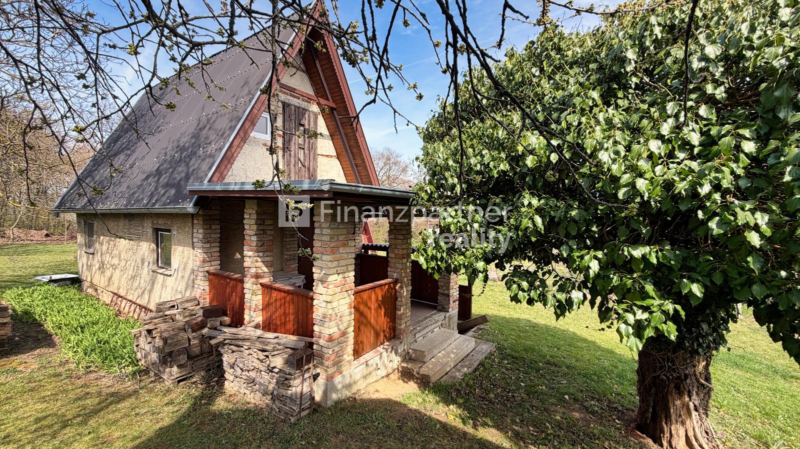 Chata s pozemkom 950 m², Podhorany, Nitra – fotka 2