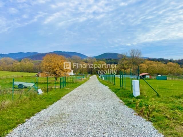 Stavebný pozemok Svinia (F722-14-ANM)