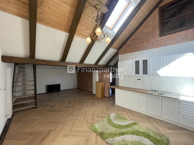 Apartmánový byt s výťahom pre fajnšmekrov (F772-114-ANM)