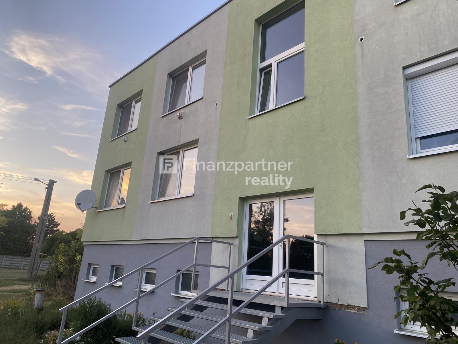 3-IZBOVÝ BYT S VEĽKOU GARÁŽOU