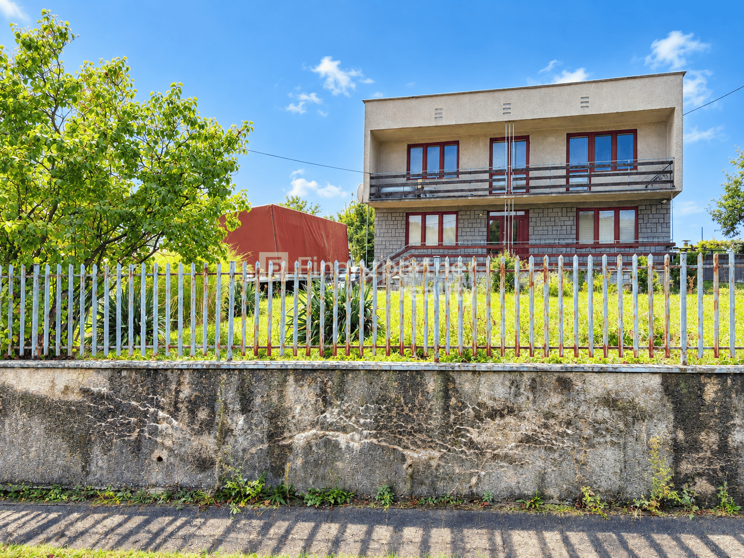 REZERVOVANÉ-EXKLUZÍVNE-Na predaj rodinný dom v obci ROVNÉ