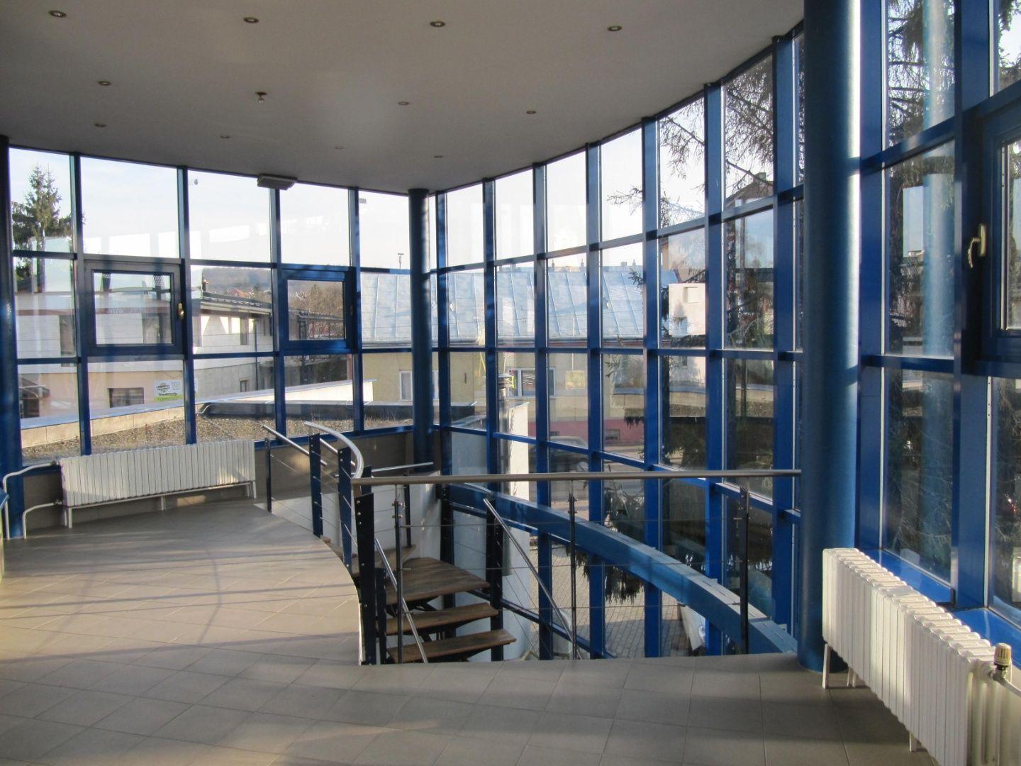 Prenájom kancelárii a  priestorov pre kozmetický salón v centre mesta Strokov – fotka 2