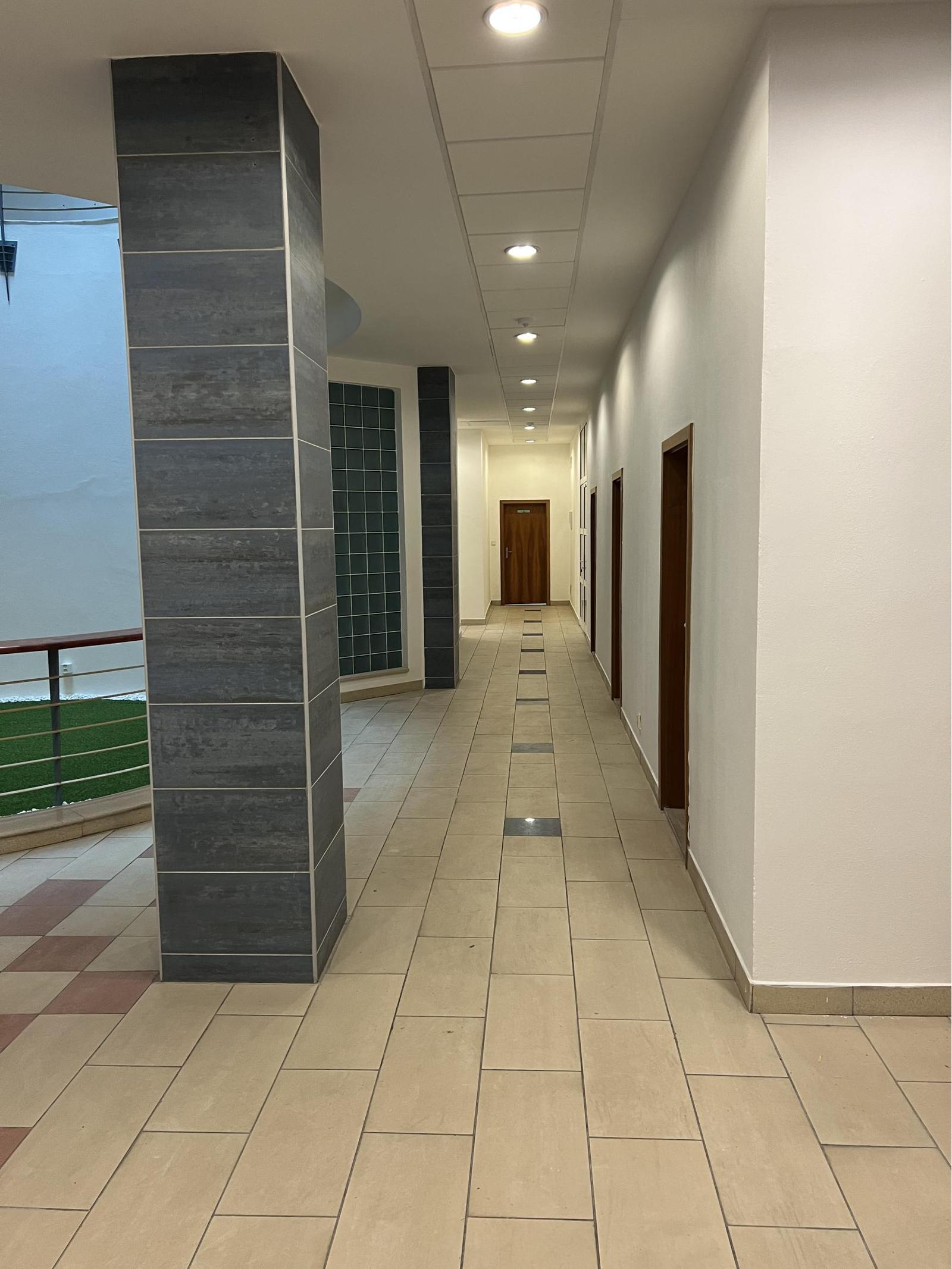 Prenájom kancelárie 20 m², Obchodná 2, Stará Ľubovňa – fotka 2