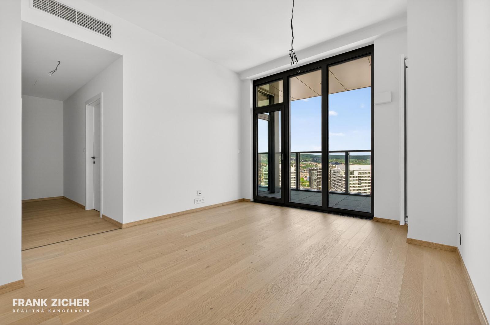 FRANK ZICHER - Predávame nový 2-izbový byt na 35.poschodí v EUROVEA TOWER