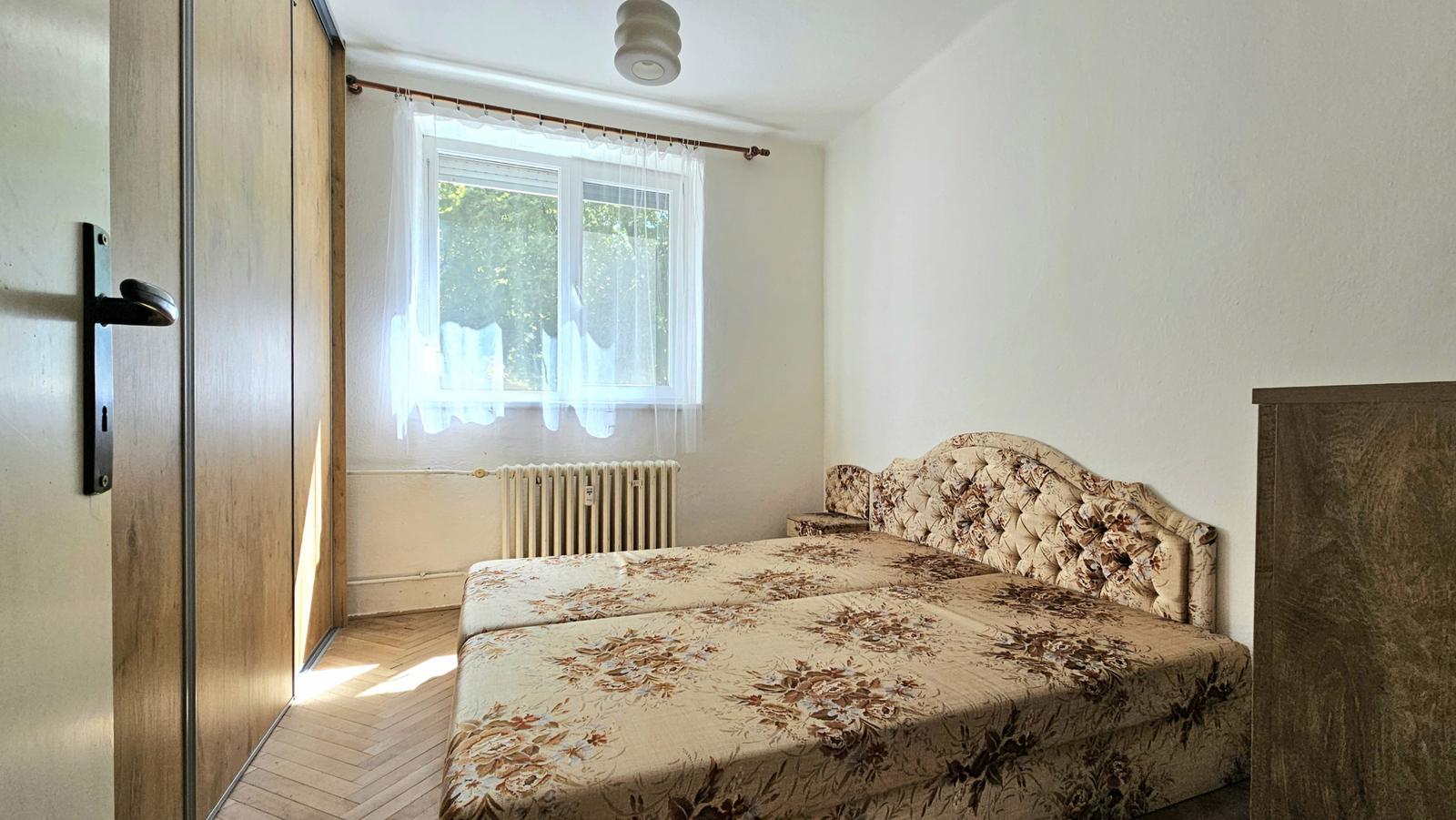 PREDAJ, 3-izbový zariadený byt, Levice – fotka 2