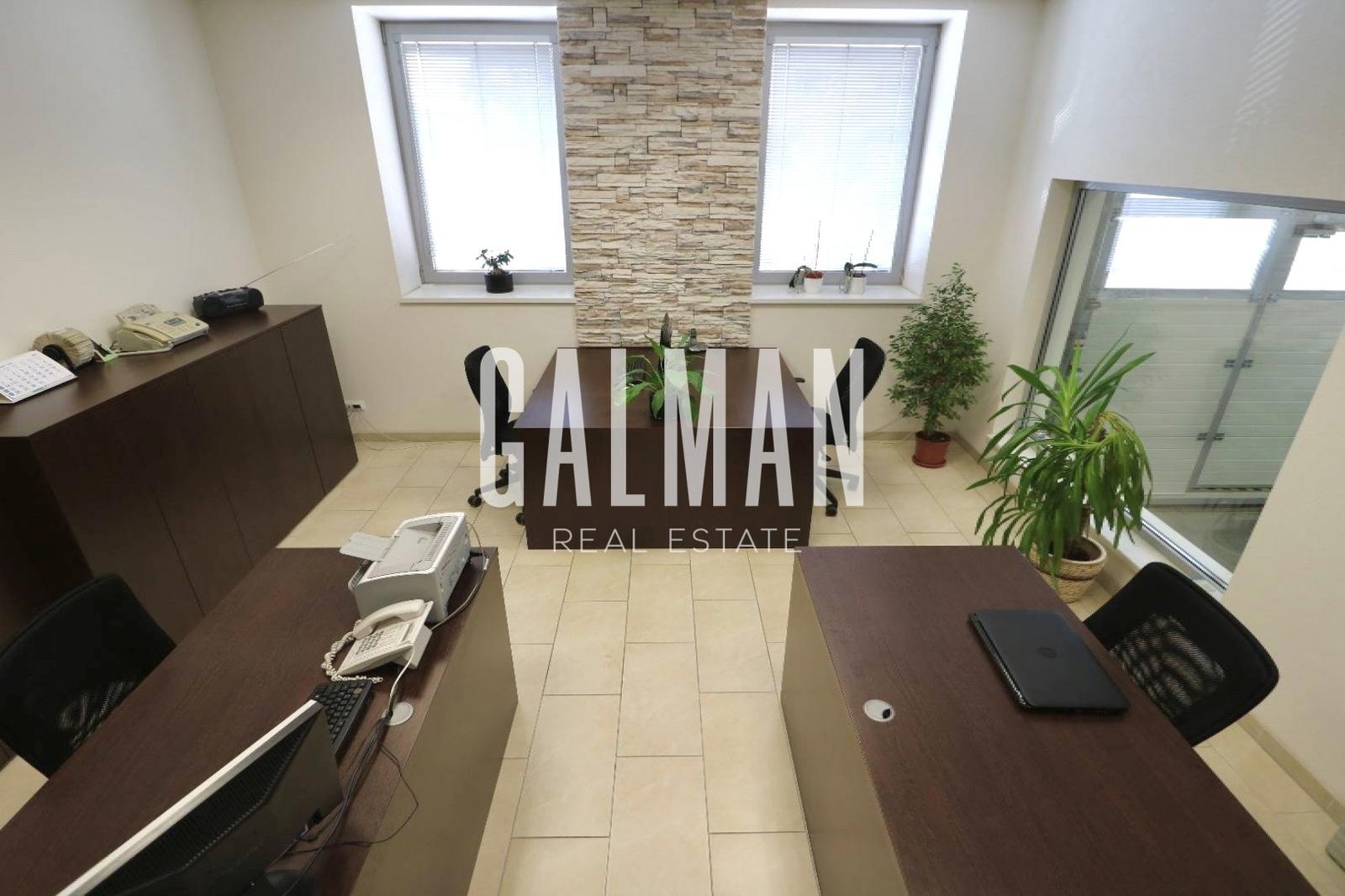 Exkluzívne - KANCELÁRIE prepojené s vykurovaným SKLADOM, NOVOSTAVBA , 348,17m2