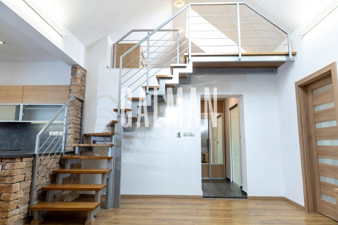 KVALITNÝ tehlový mezonetový byt  s TERASOU, BA III., Nové Mesto, Odborárska ul., 95 m2