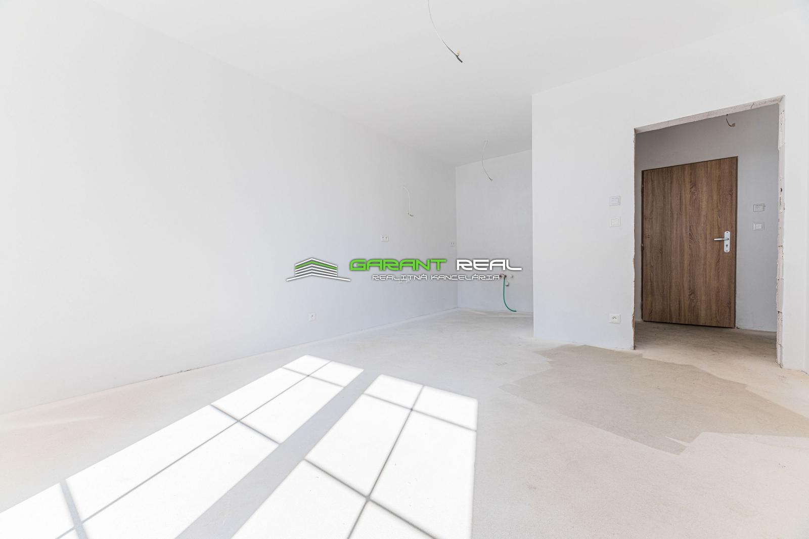 APARTMÁNY LITMANOVÁ - SKOLAUDOVANÉ 2 IZBOVÉ APARTMÁNY PRIAMO NA SVAHU, PRIPRAVENÉ NA OKAMŽITÉ VYUŽITIE – fotka 2