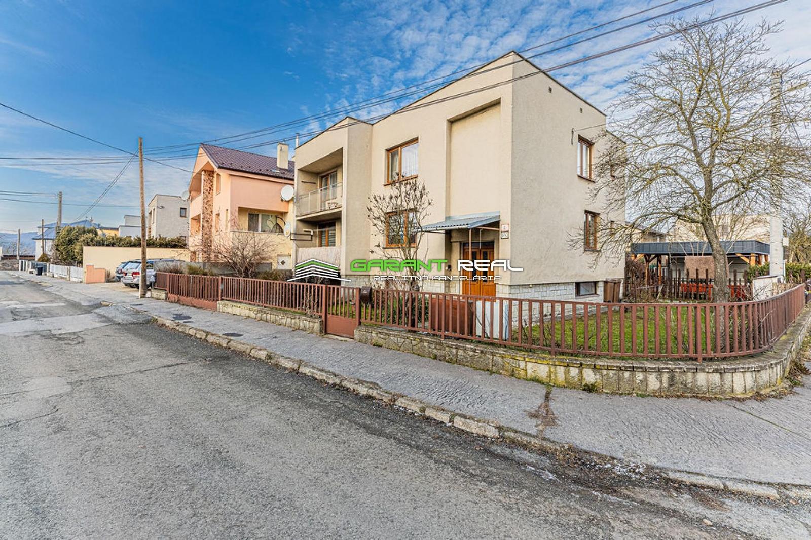GARANT REAL - predaj rodinný dom, horné podlažie, 105 m2, so záhradou 300 m2 a prístreškom na parkovanie, Prešov, Nižná Šebastová – fotka 2