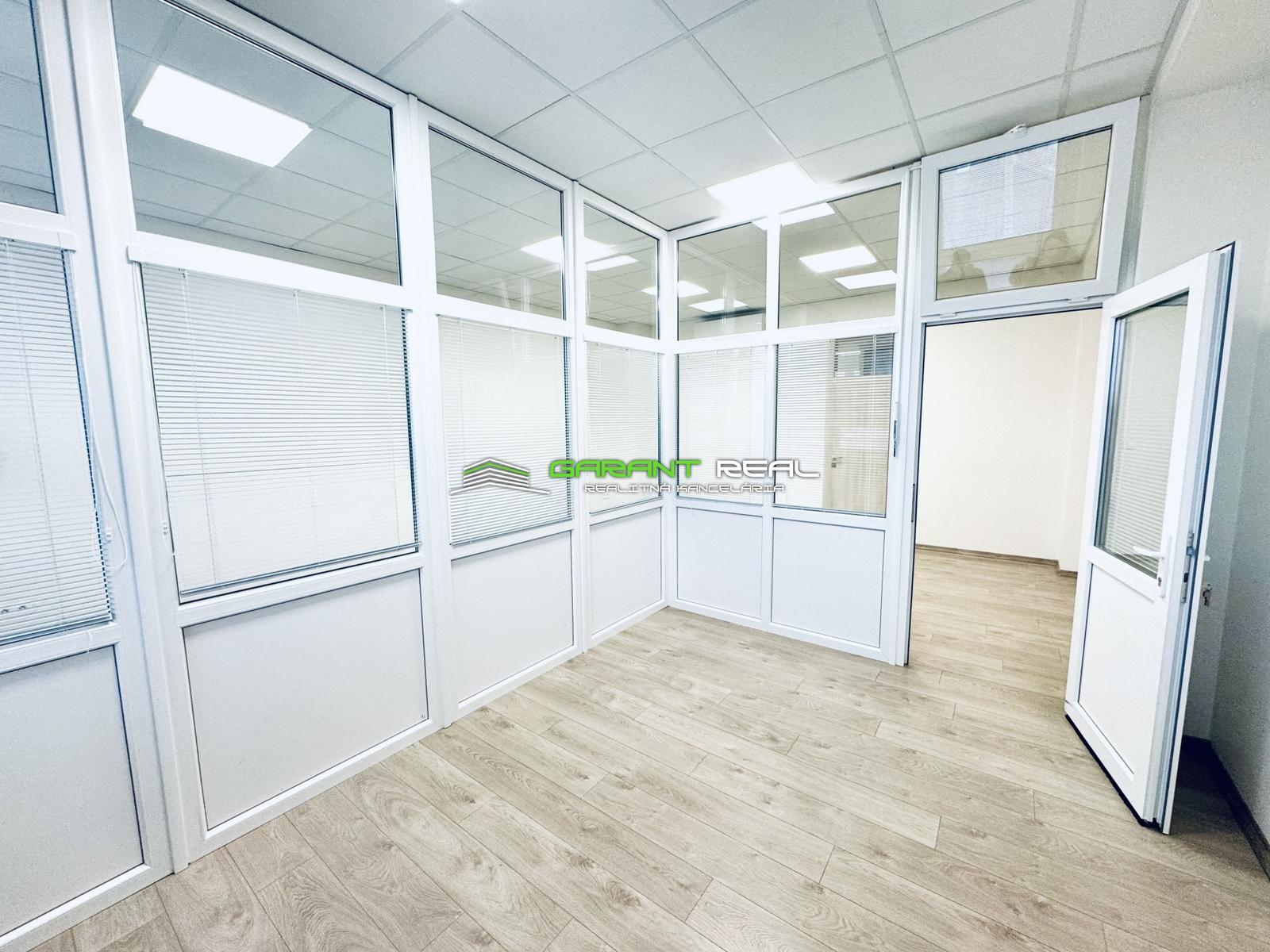 GARANT REAL - prenájom kancelária 43 m2 na 3. poschodí v kompletne novo zrekonštruovanej administratívnej budove, Prešov, Jarková 14 – fotka 2